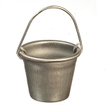 (image for) Bucket With Wire Handle