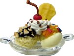 (image for) Chocolate Butterscotch Banana Split in Glass Dish